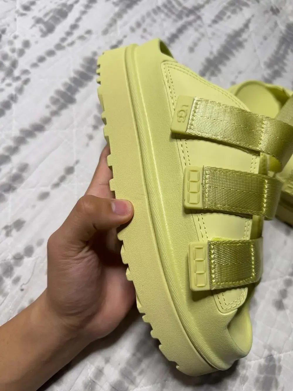 UGG Goldenglow Slides in Golden Apple Yellow 1166513K Women’s 9